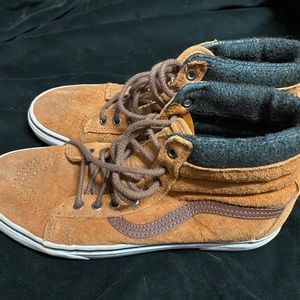 Weathered Brown/Tan High Top Vans